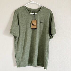 NWT Quicksilver Men’s Dryflight T-Shirt Top Moisture Wick Green Sea Spray Sz L